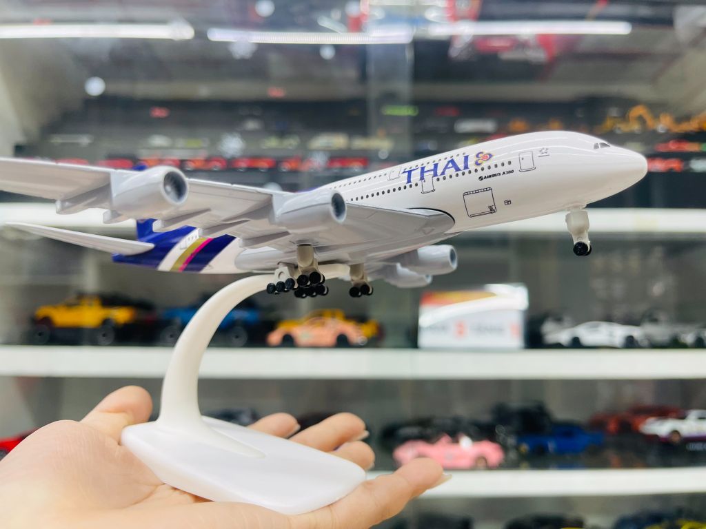 Mô hình máy bay bằng kim loại Thái Lan Thai Airways Airbus A380 20cm MB20070