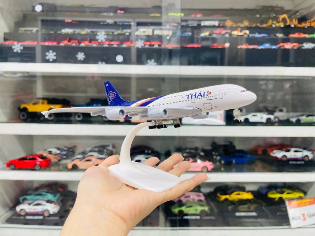 Mô hình máy bay bằng kim loại Thái Lan Thai Airways Airbus A380 20cm MB20070