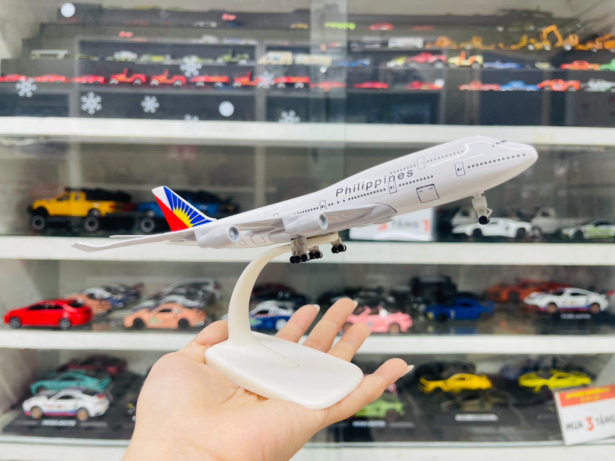  Mô hình máy bay bằng kim loại Philipines Airlines Boeing B747 20cm MB20071 