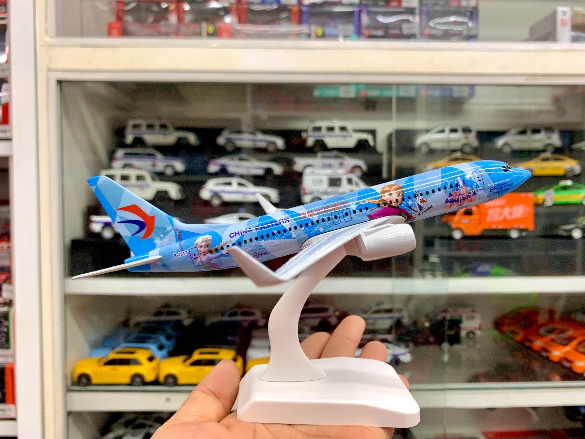  Mô hình máy bay China Eastern Boeing B737 kích thước 20cm MB20078 