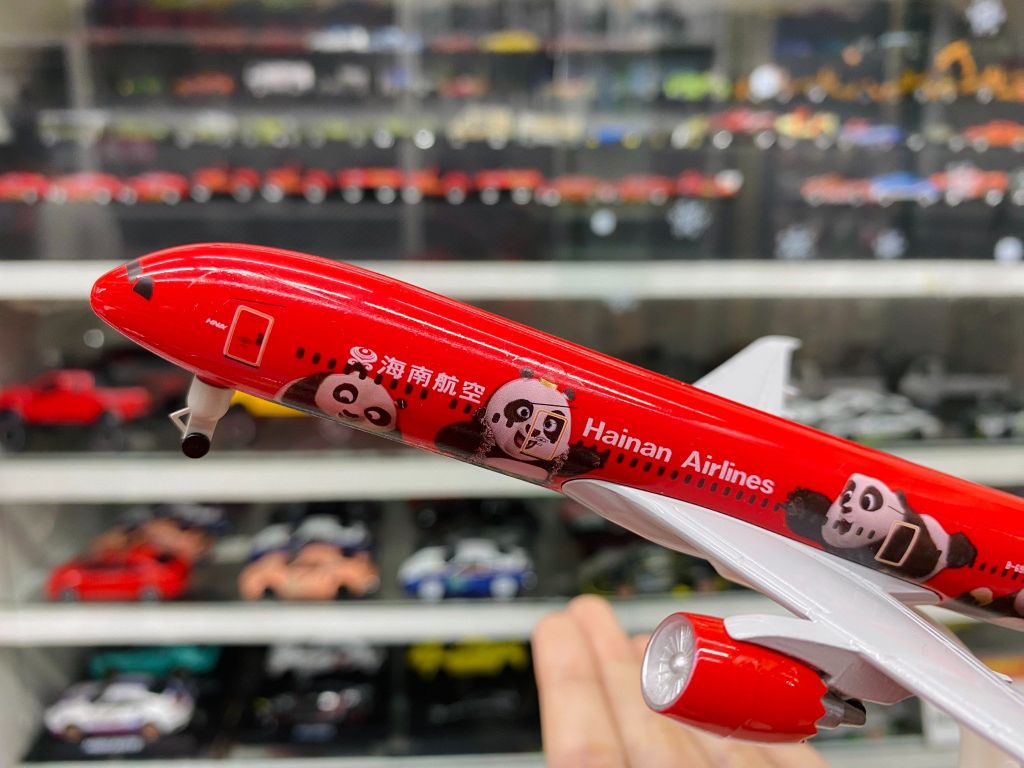 Mô hình máy bay Hainan Panda Boeing B787 red kích thước 20cm MB20091