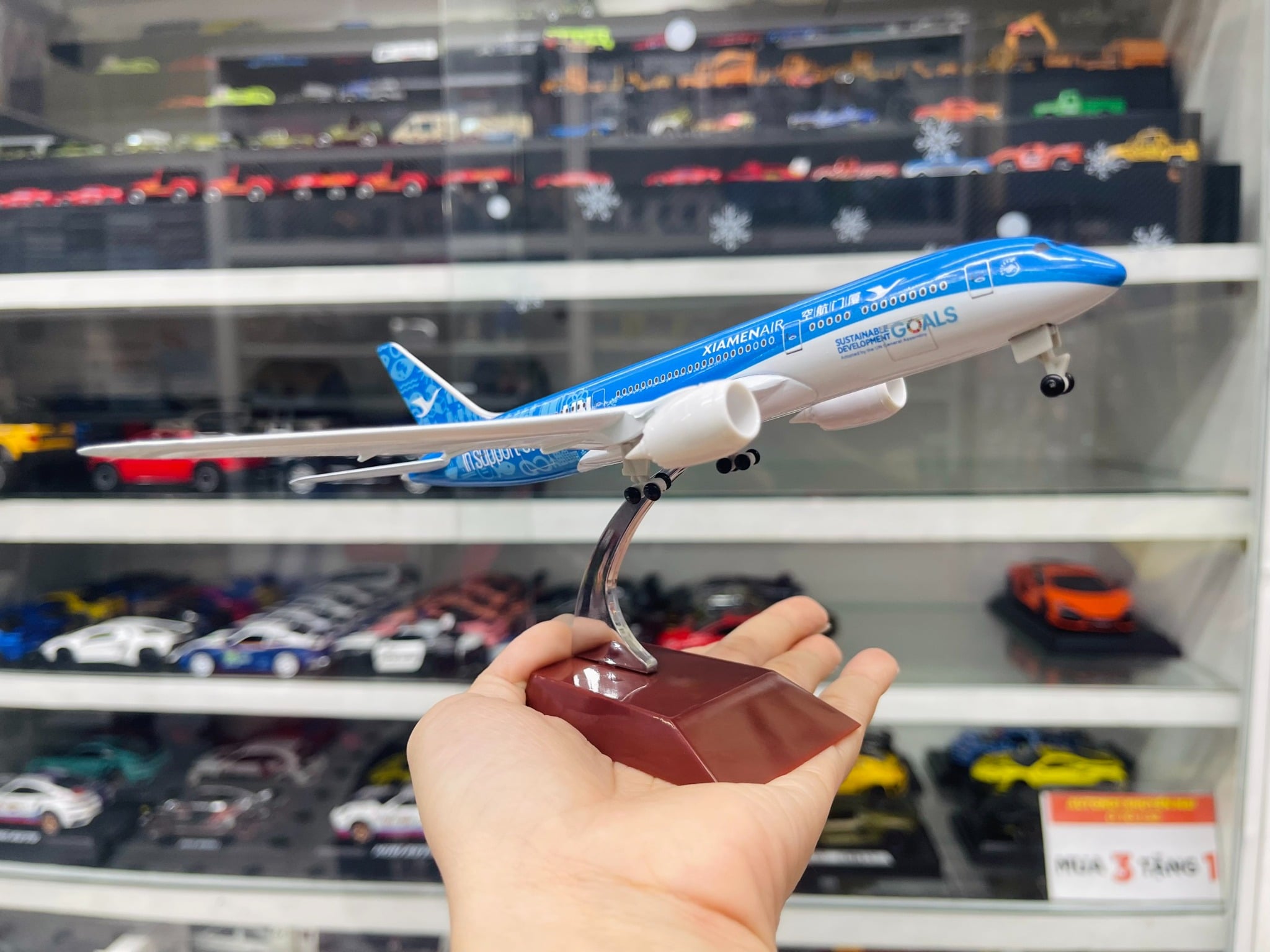  Mô hình máy bay Xiamen Airlines Boeing B787 United Nations Dream kích thước 20cm MB20099 