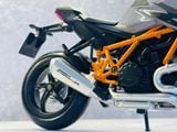  Mô hình xe KTM 1290 Super Duke R có đế tỉ lệ 1:12 CCA MT12006 