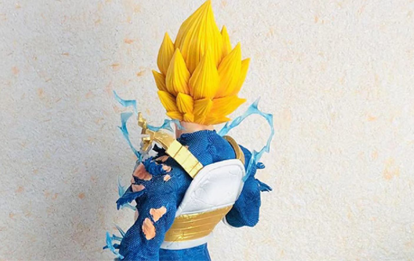  Mô hình nhân vật Dragonball Vegeta super saiyan có đế và 3 đầu thay thế 51cm FG246 