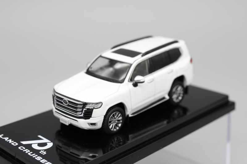 Mô hình xe Toyota Land Cruiser LC300 ZX white tỉ lệ 164 Hobby Japan  Cửa  Hàng Mô Hình Autono1vn