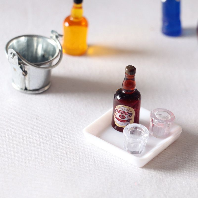 Phụ kiện decor mô hình xô đá kèm chai bia, rượu DE045