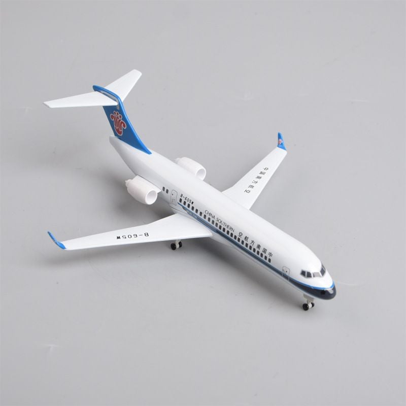 Mô hình máy bay China Southern ARJ21 có bánh xe 20cm MB20064 