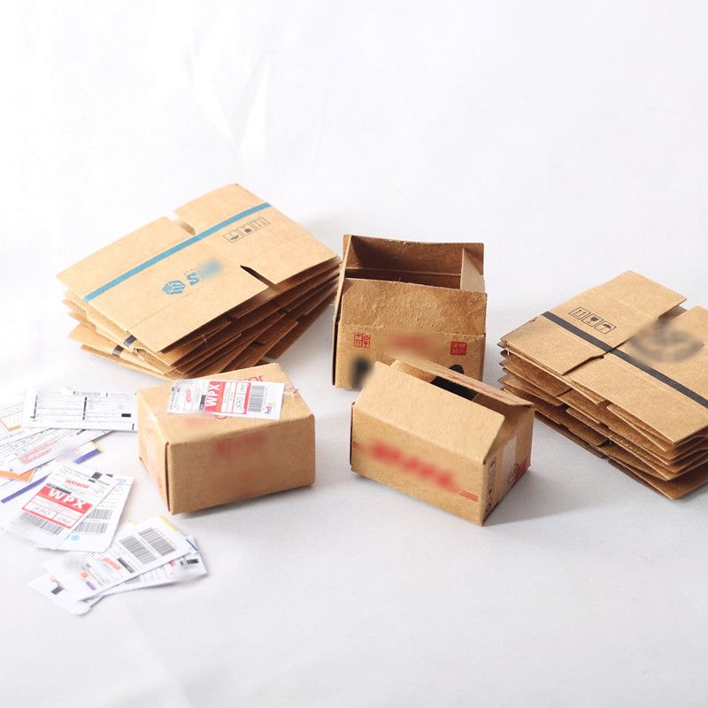 Combo 5 mô hình thùng giấy carton gói hàng TẶNG băng keo và bill trang trí showroom, diorama DE017