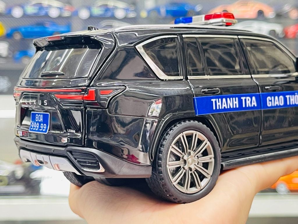 Mô hình xe ô tô độ TTGT Lexus LX600 full open có đèn tỉ lệ 1:24 Chimei Autono1 OT201 - Có đèn