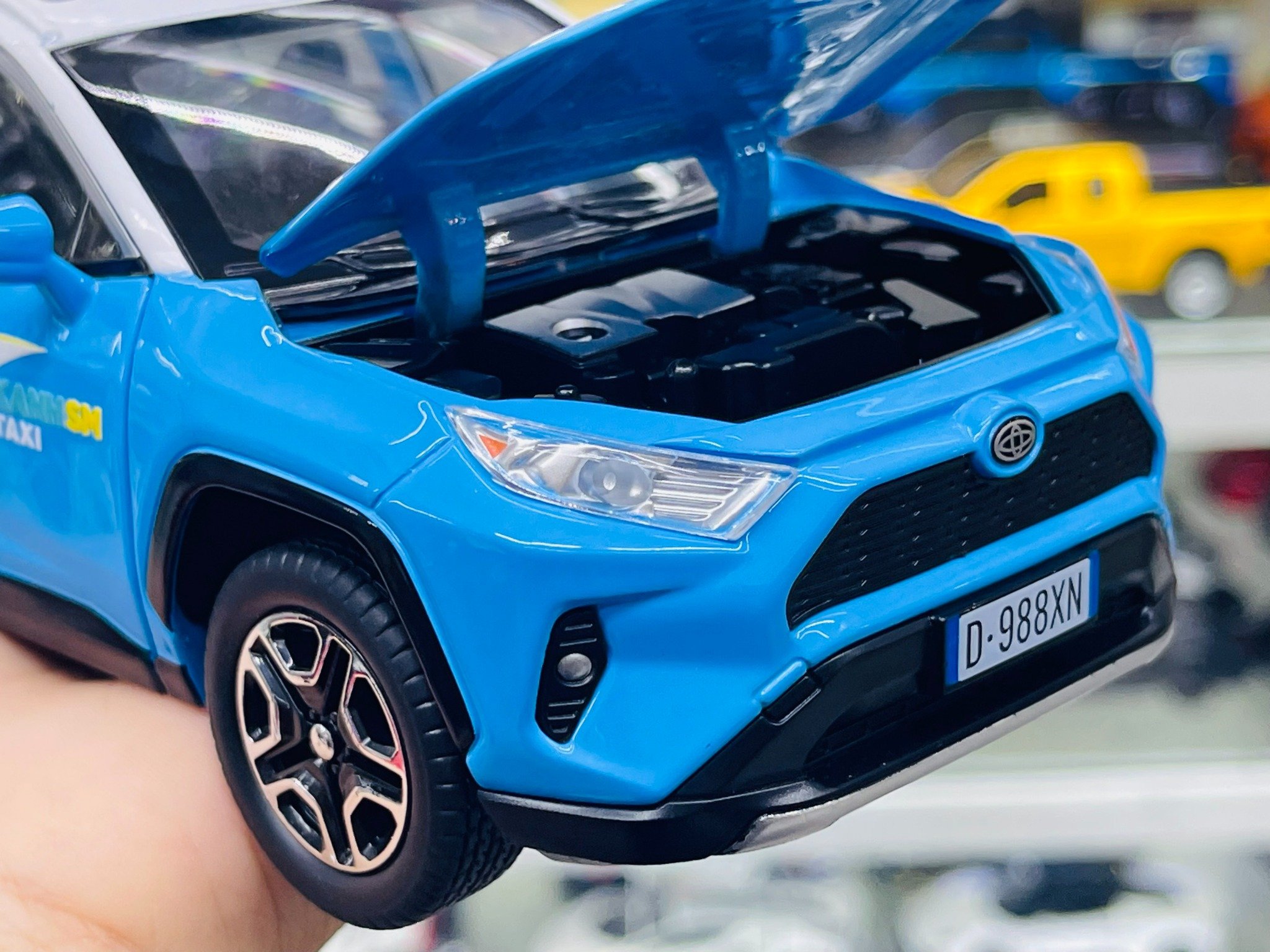  Mô hình xe độ dịch vụ taxi Toyota RAV4 tem xanh SM tỉ lệ 1:24 Alloy Autono1 OT546 
