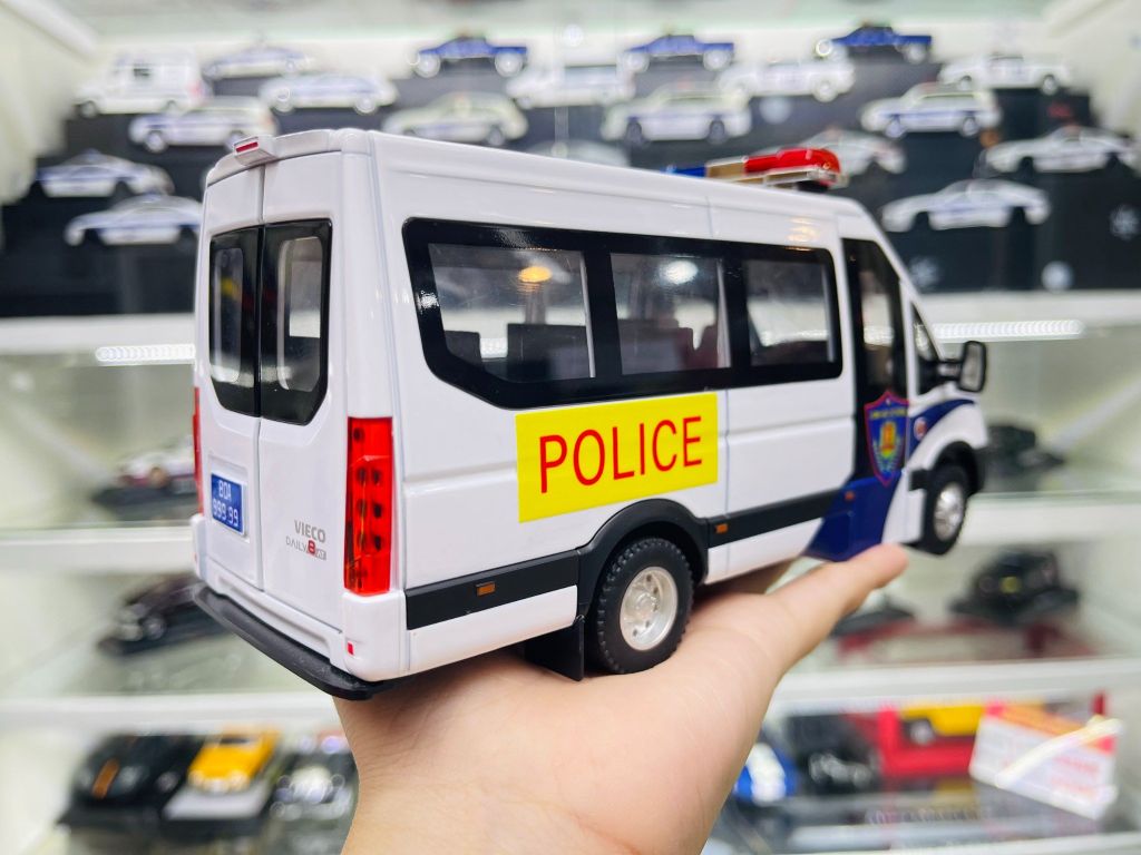 Mô hình xe ô tô độ CSCĐ 113 Vieco full open tỉ lệ 1:24 Jinlifang Autono1 màu trắng OT581