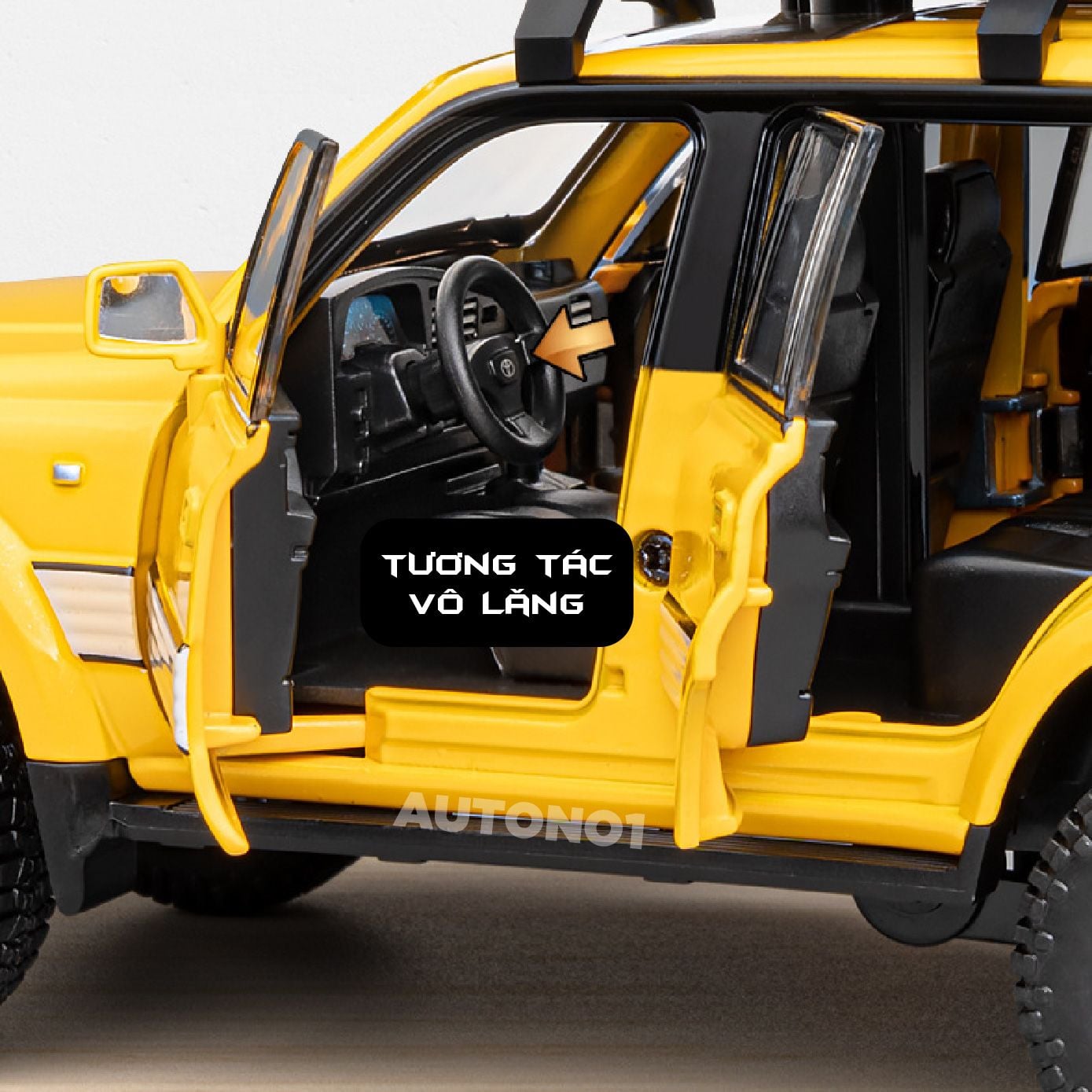  Mô hình xe Toyota Land Cruiser LC80 full open - kèm phụ kiện tỉ lệ 1:24 Chezhi C4062 