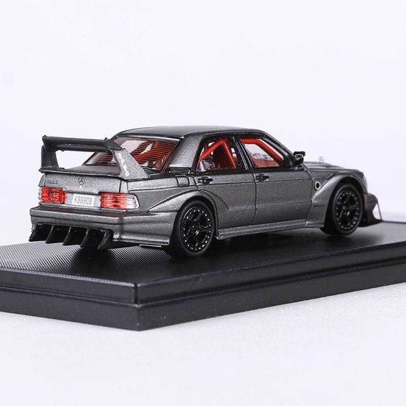  Mô hình xe Mercedes-Benz 190E W201 Evo II có hộp mica tỉ lệ 1:64 Rhino Model RM64-190E-2 