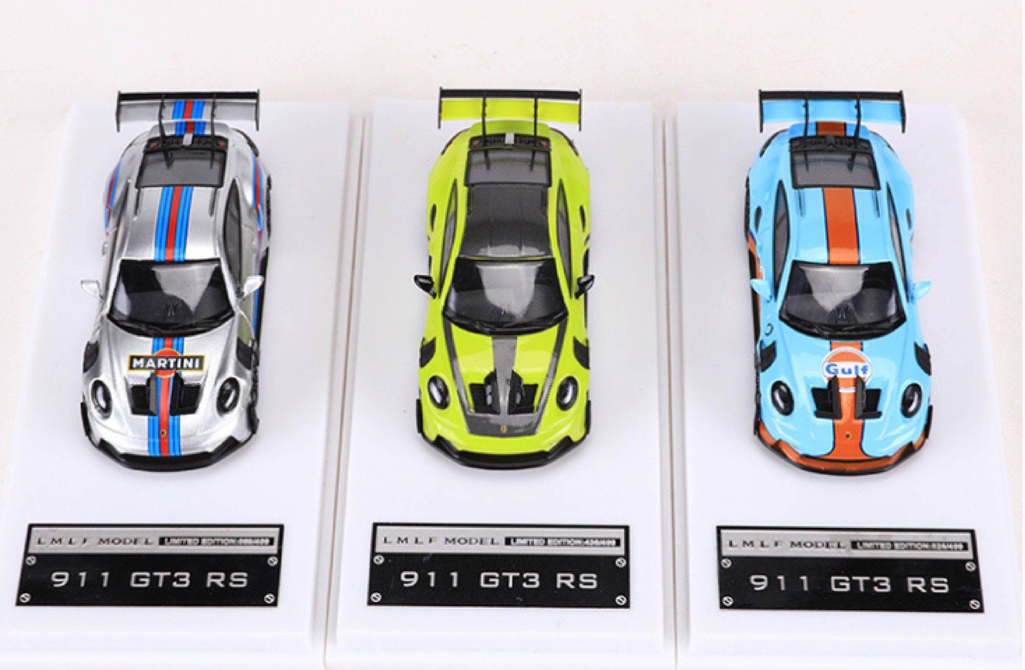  Mô hình xe Porsche 911(992) GT3 RS LMLF tỉ lệ 1:64 có đế và hộp mica LMLF OT64028 