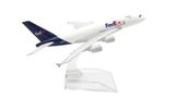  Mô hình máy bay vận chuyển 16cm FedEx Express Airbus A380 16cm MB16100 