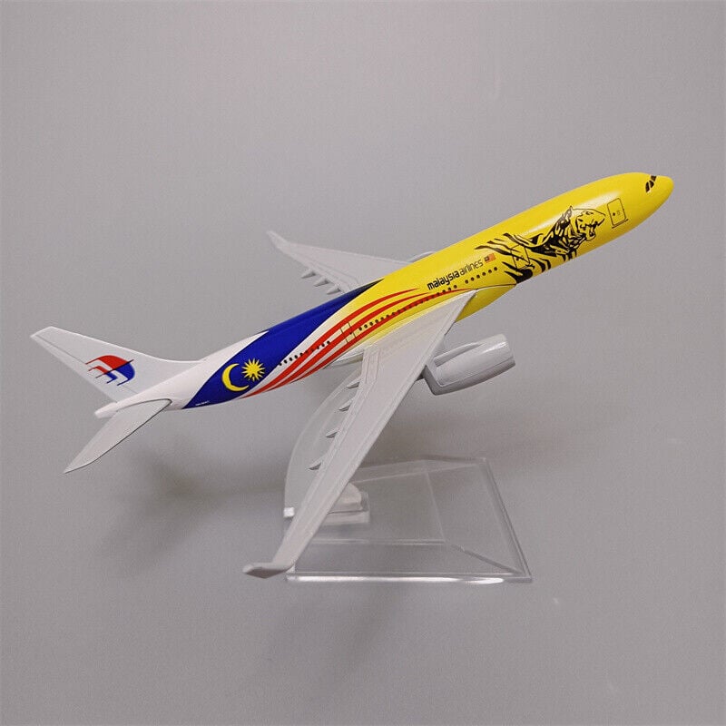  Mô hình máy bay Malaysia Airlines Tiger Airbus A330 kích thước 16cm MB16187 