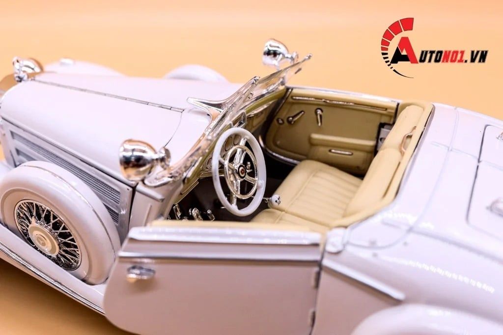  Mô hình xe Mercedes Benz 500k Typ Special Roadster 1936 Grey 1:18 Maisto 3996 