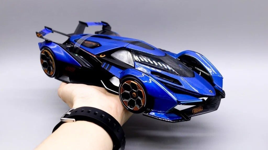  Mô hình xe Lamborghini V12 Vision Gran Turismo 1:18 Maisto 7497 