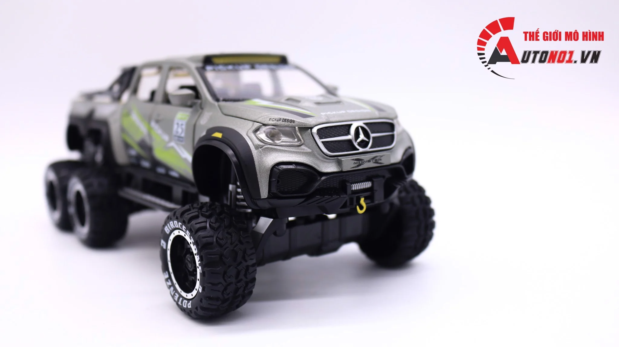  Mô hình xe Mercedes X-Class 6x6 Pickup Offroad 1:28 Chimei Model 7149 