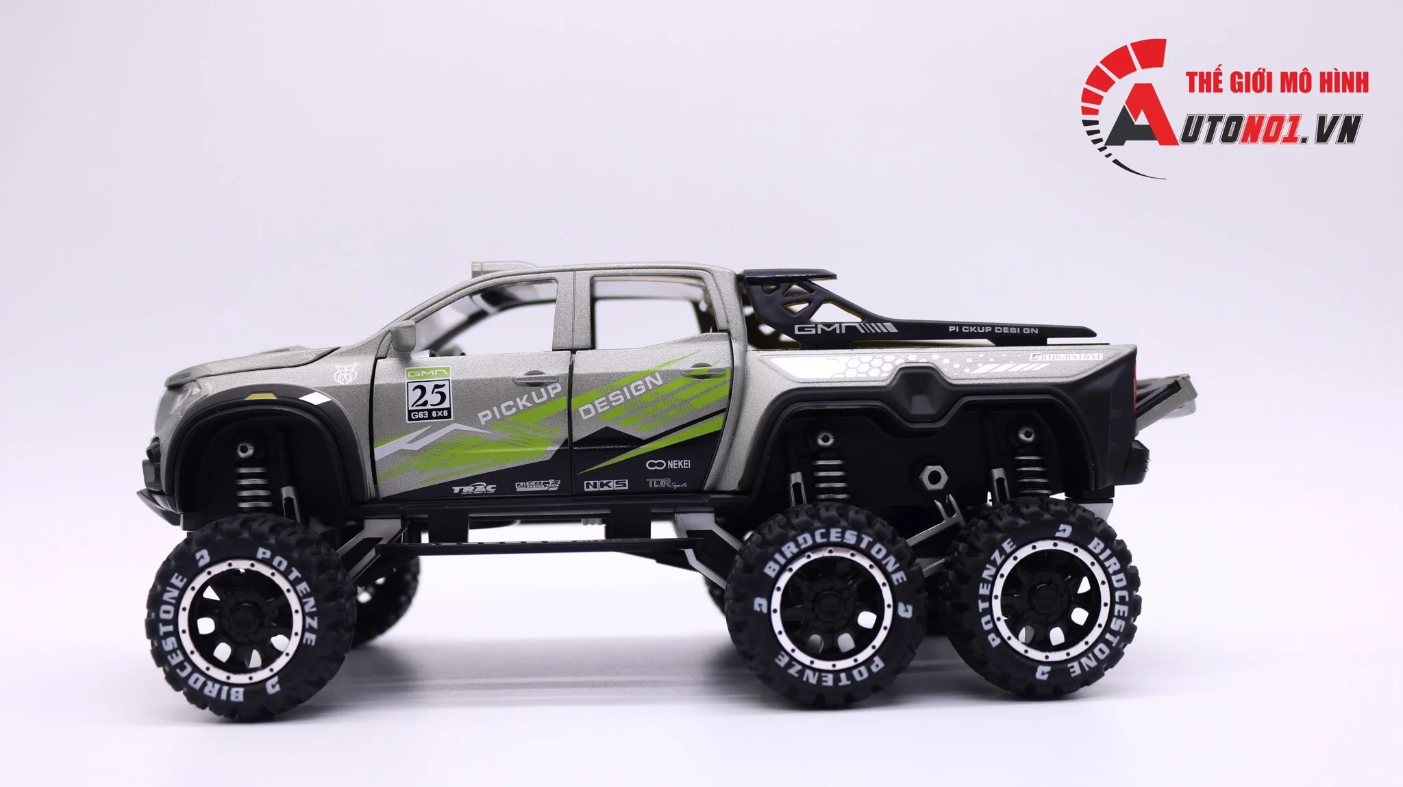  Mô hình xe Mercedes X-Class 6x6 Pickup Offroad 1:28 Chimei Model 7149 