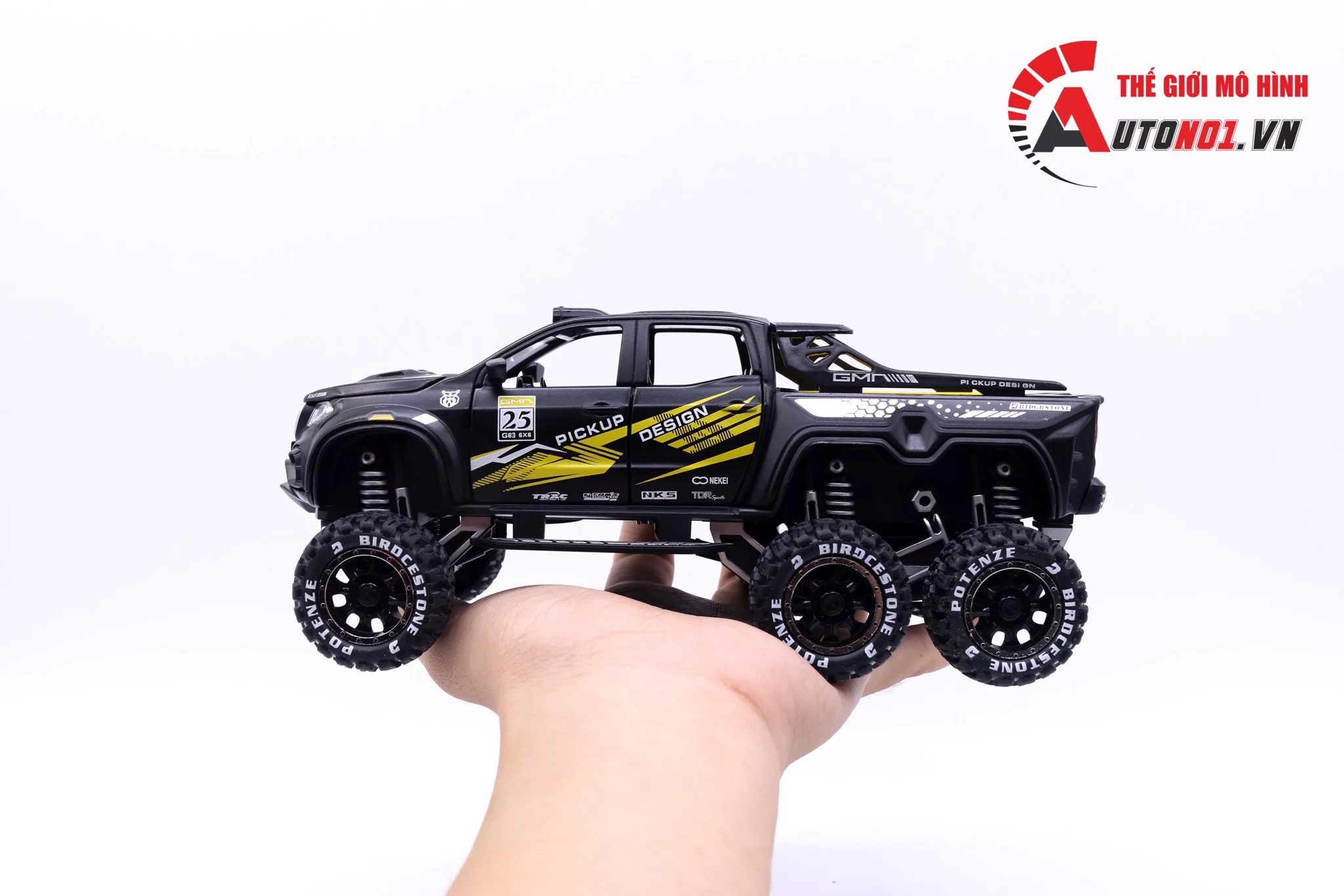  Mô hình xe Mercedes X-Class 6x6 Pickup Offroad 1:28 Chimei Model 7149 