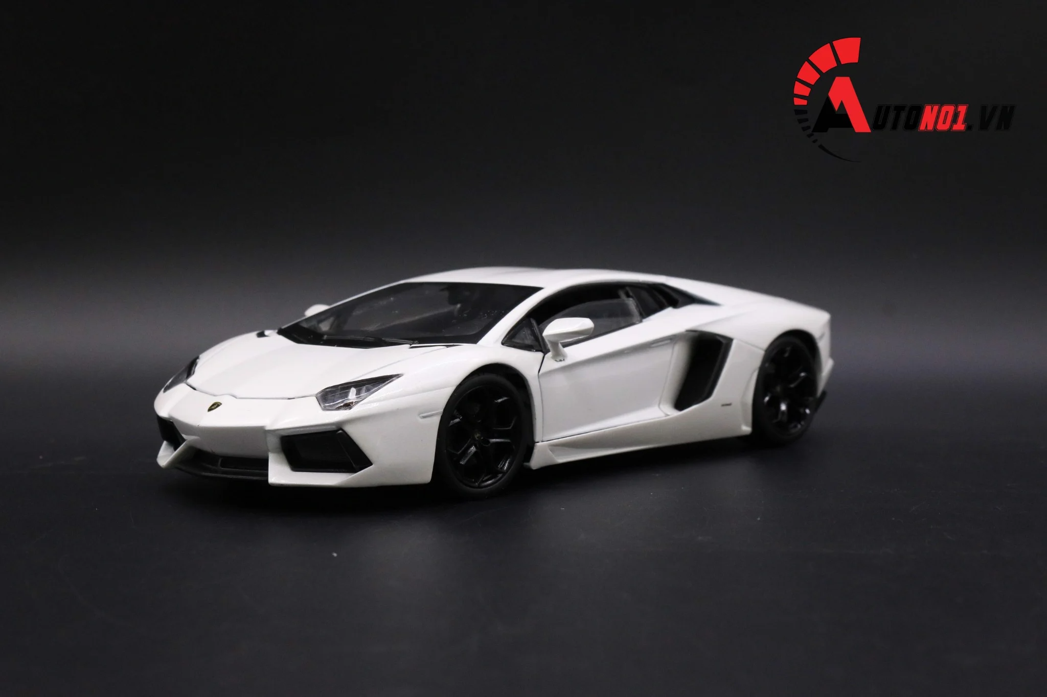  Mô hình xe Lamborghini Aventador Lp700-4 1:24 Welly 4650 