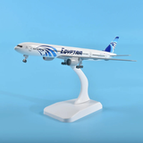  Mô hình máy bay Ai Cập Egyptair Boeing B777 có bánh xe 20cm MB20060 