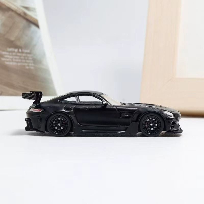  Mô hình xe Mercedes-Benz AMG GT S Carbon tỉ lệ 1:64 RM Rhino model OT64223 
