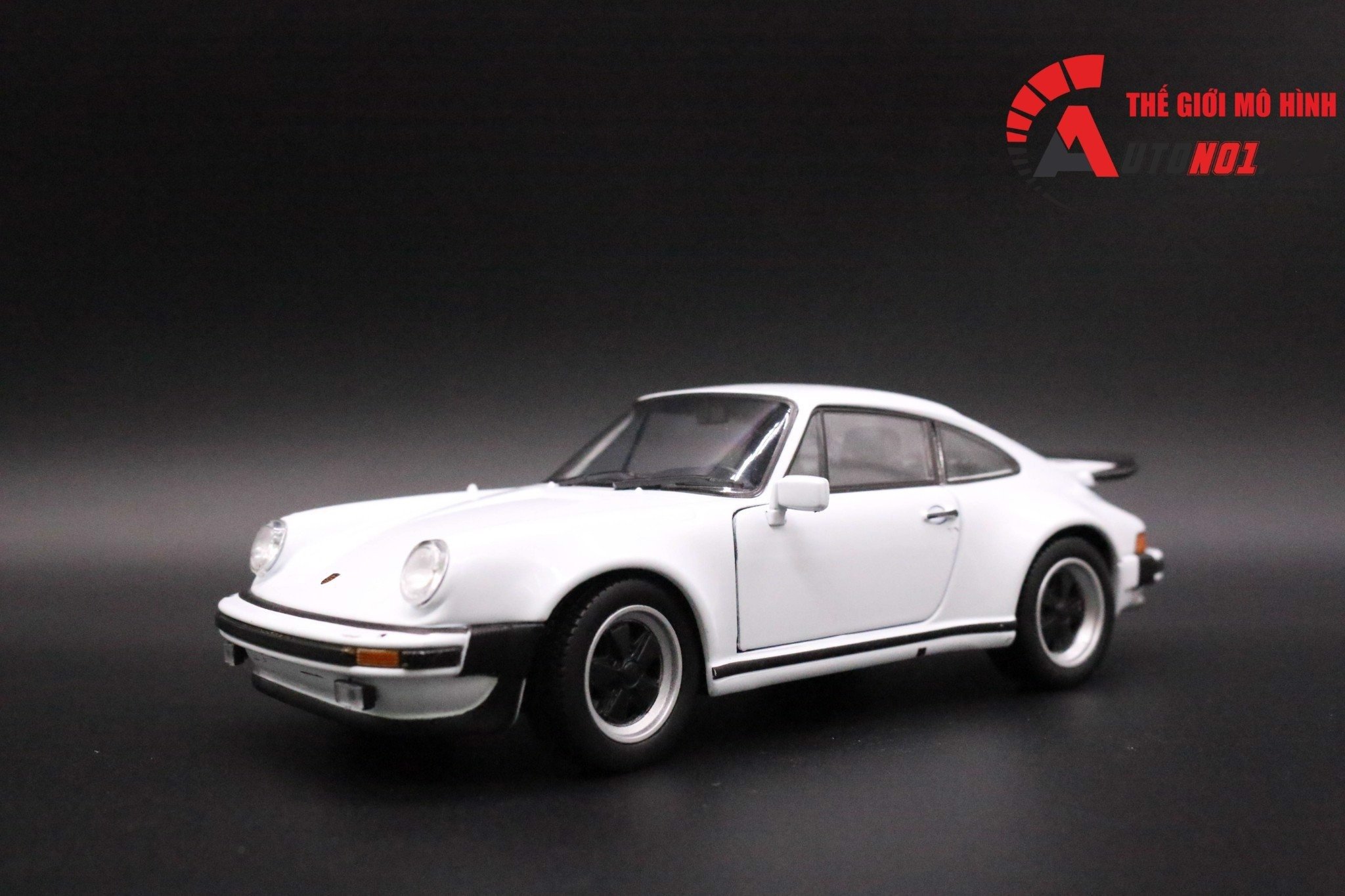  Mô hình xe Porsche 911 Turbo tỉ lệ 1:24 Welly OT043 