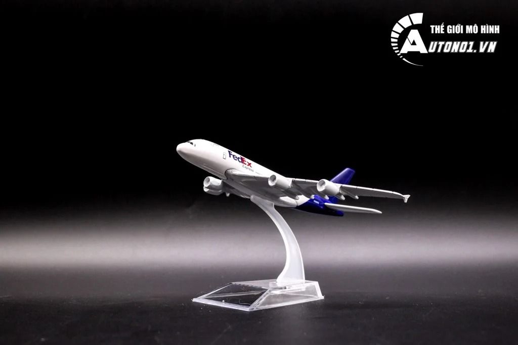 Mô hình máy bay vận chuyển 16cm FedEx Express Airbus A380 16cm MB16100