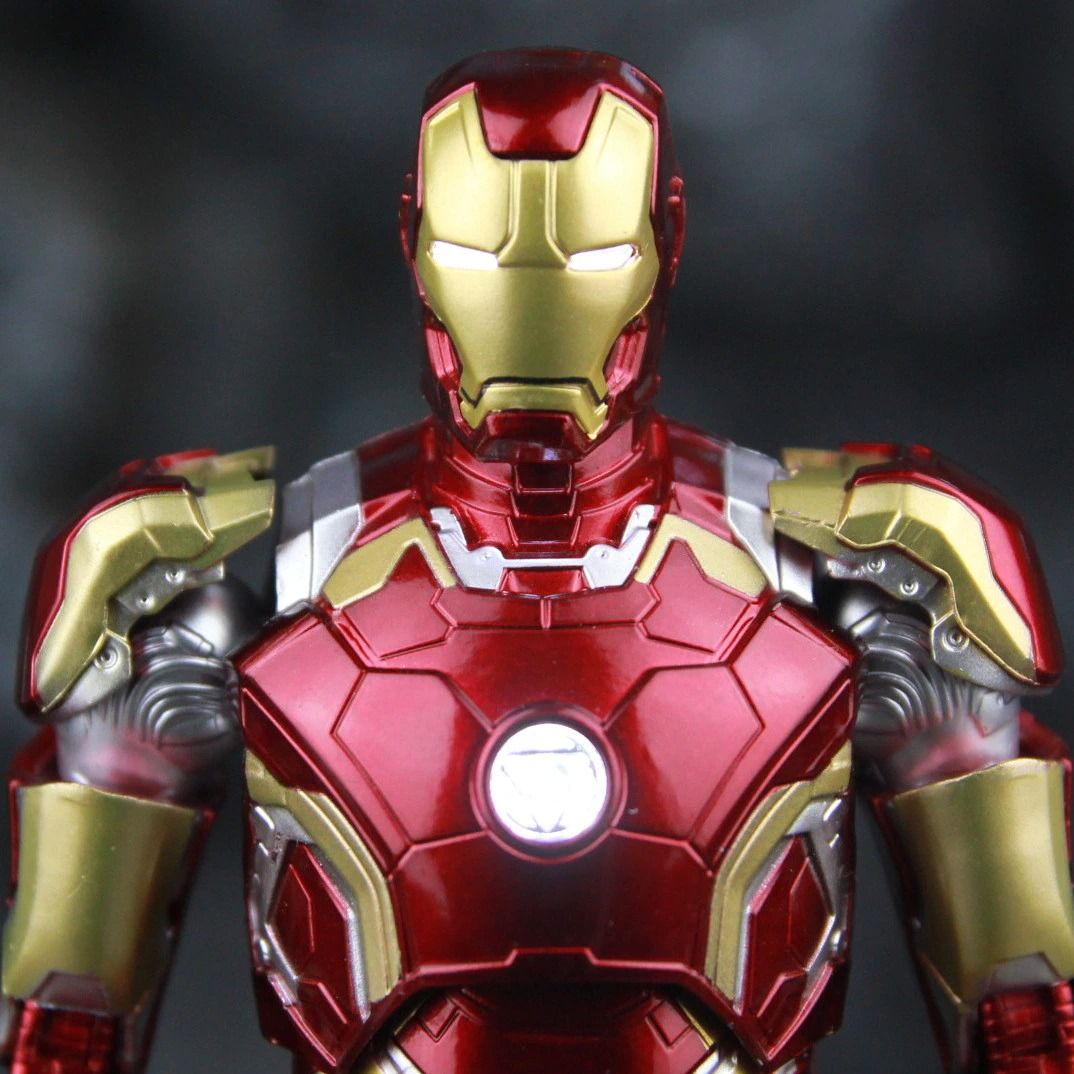  Mô hình nhân vật Marvel Iron man người sắt có đèn MK43 Mark XLIII Avengers SHF tỉ lệ 1:10 18CM ZD Toys FG263 