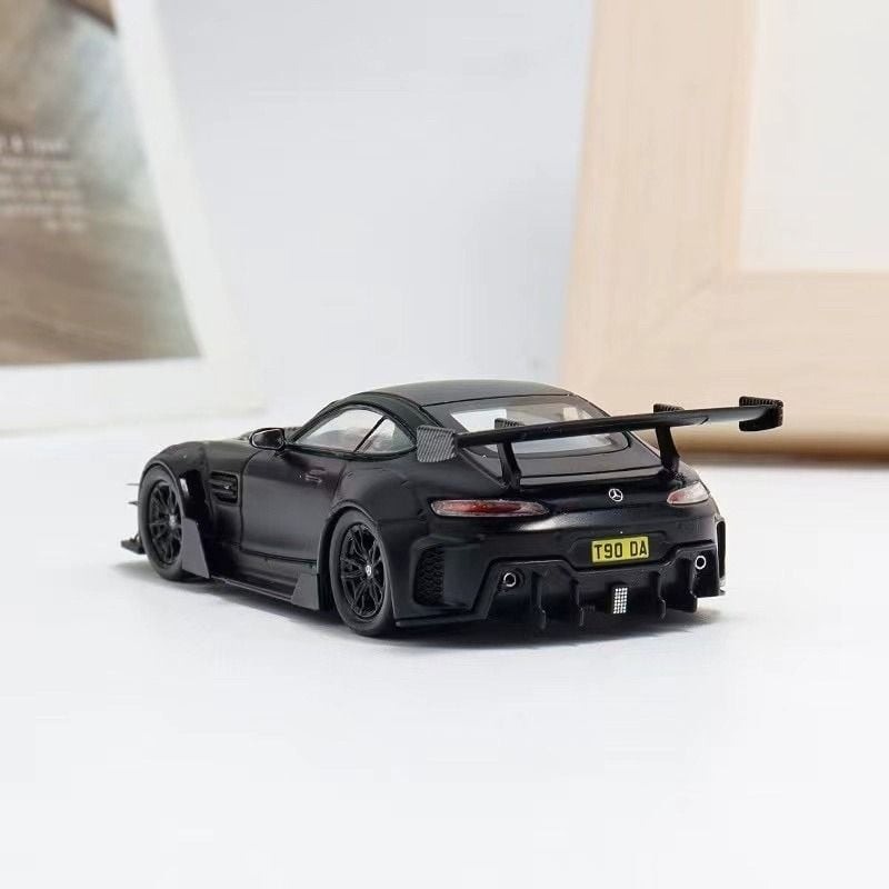  Mô hình xe Mercedes-Benz AMG GT S Carbon tỉ lệ 1:64 RM Rhino model OT64223 