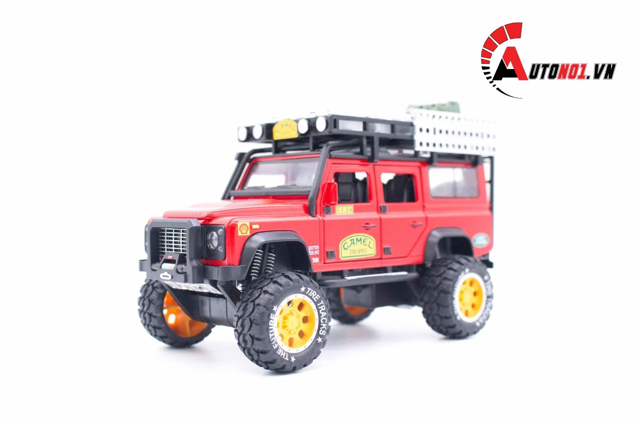  Mô hình xe Land Rover Trophy 91 Camel Army 1:28 Newao OT015 