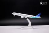  Mô hình máy bay Garuda Indonesia Boeing B777-300ER 20cm MB20031 