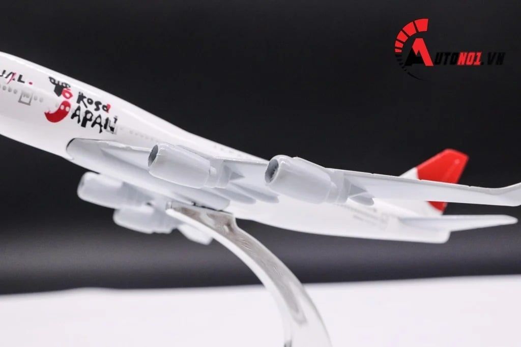 Mô hình máy bay Yokoso Japan Airlines Boeing B747-400 16cm MB16018