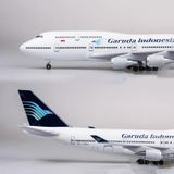  Mô hình máy bay Garuda Indonesia Boeing B747 47cm 1:150 có đèn led tự động theo tiếng vỗ tay hoặc chạm MB47049 