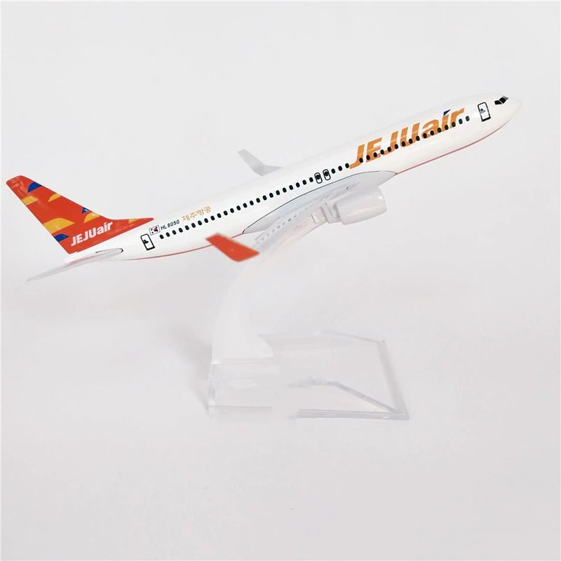 Mô hình máy bay vận chuyển Hàn Quốc Jeju Air Boeing B737 16cm MB16038