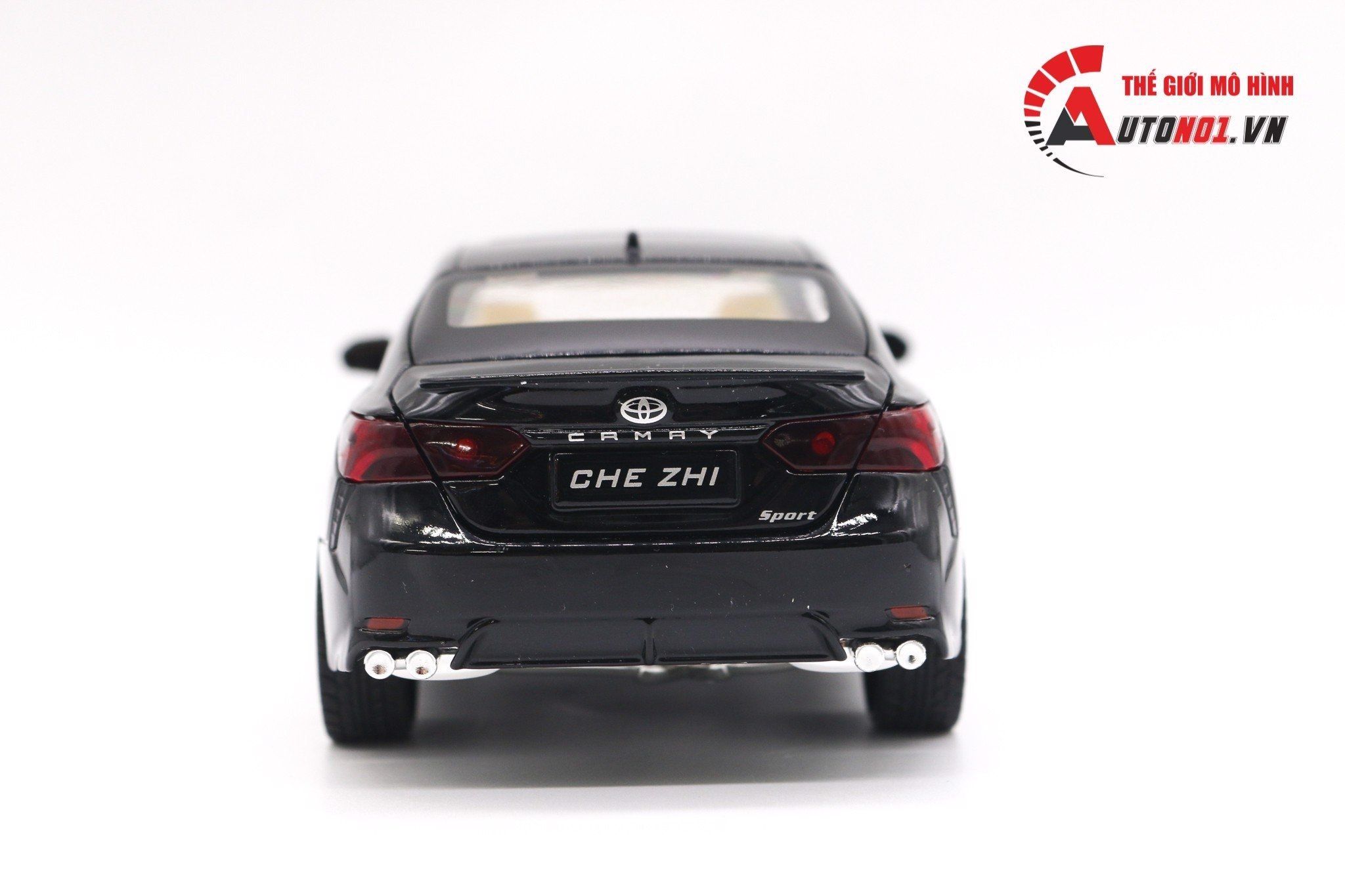  Mô hình xe Sedan Toyota Camry 2020 full open có âm thanh đèn tỉ lệ 1:24 Chezhi OT409 