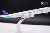  Mô hình máy bay Garuda Indonesia Boeing B777-300ER 20cm MB20031 