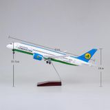  Mô hình máy bay Uzbekistan Boeing B787 tỉ lệ 1:130 47cm có đèn led tự động theo tiếng vỗ tay hoặc chạm MB47048 