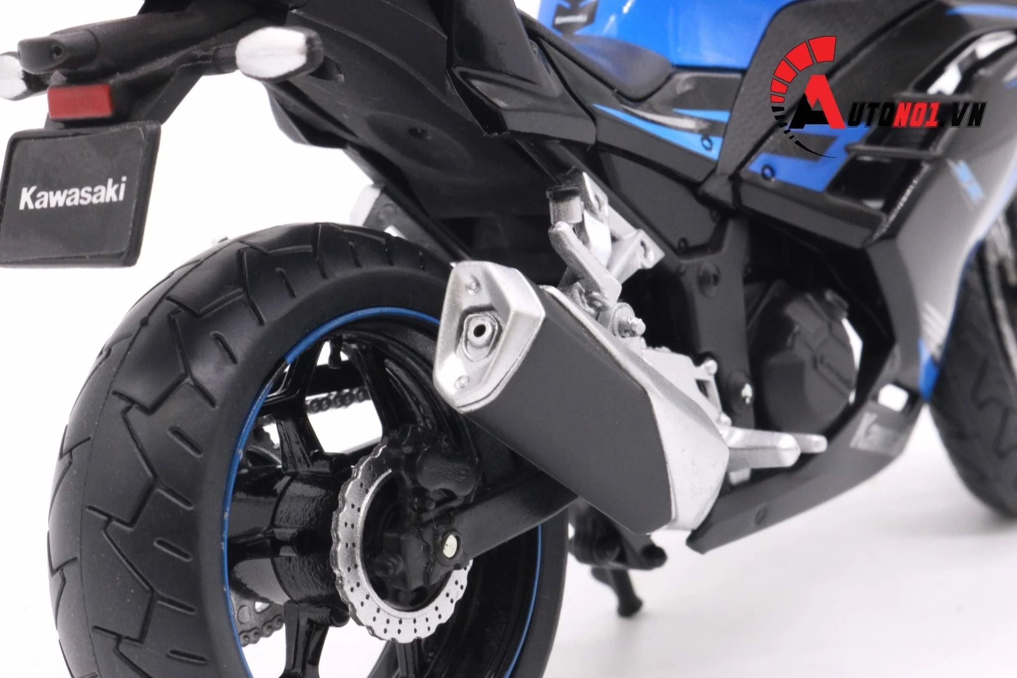  Mô hình xe mô tô Kawasaki Ninja 250 tỉ lệ 1:12 Automax 5796 