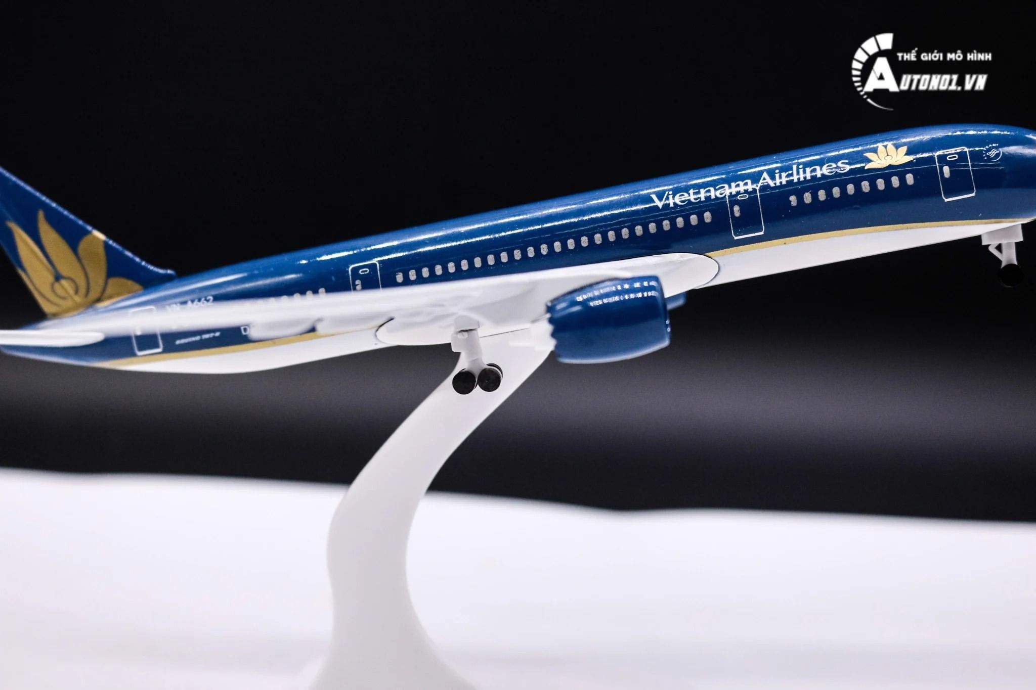 Mô hình máy bay dân dụng máy bay thương mại 20cm VietNam Airlines Boe   Cửa Hàng Mô Hình Autono1vn