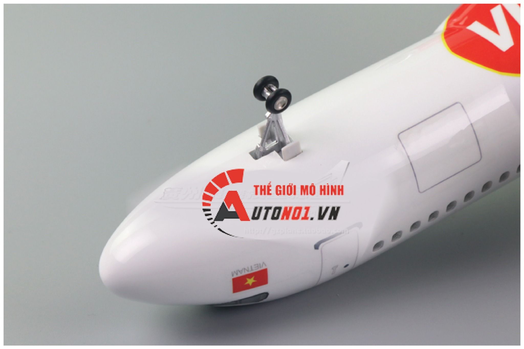  Mô hình máy bay Vietjet Air Airbus A320 47cm 1:130 có đèn led tự động theo tiếng vỗ tay hoặc chạm MB47003 