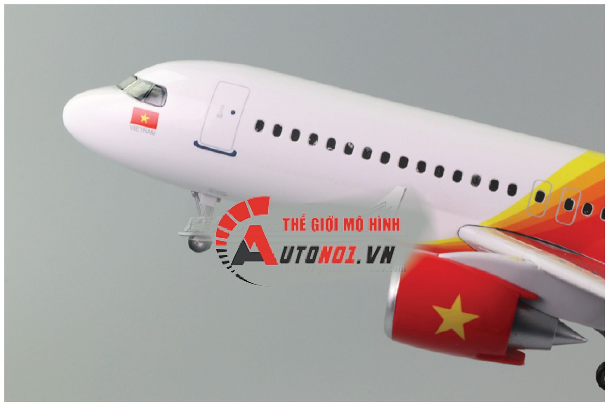  Mô hình máy bay Vietjet Air Airbus A320 47cm 1:130 có đèn led tự động theo tiếng vỗ tay hoặc chạm MB47003 