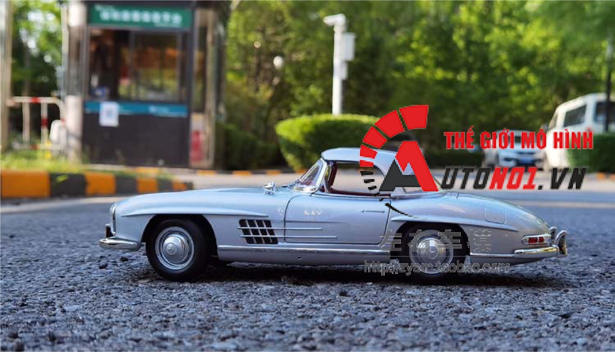  Mô hình xe Mercedes Benz 300SL 1954 Silver 1:18 Norev OT066 