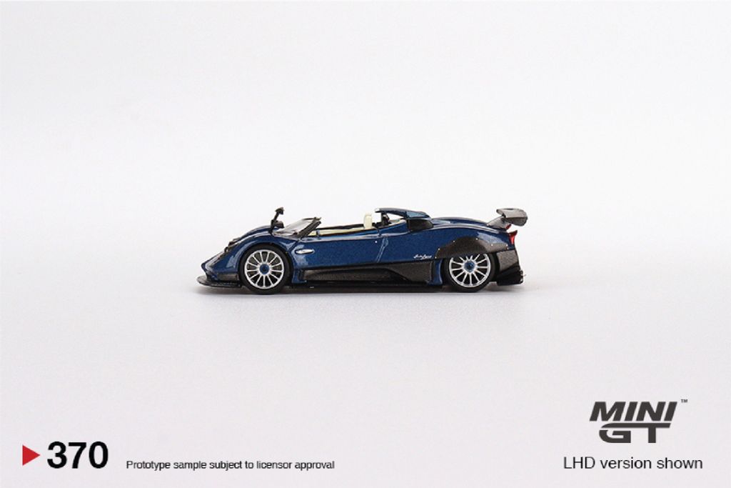 Mô hình xe Pagani Zonda HP Barchetta Blue Tricolore tỉ lệ 1:64 MiniGT MGT00370