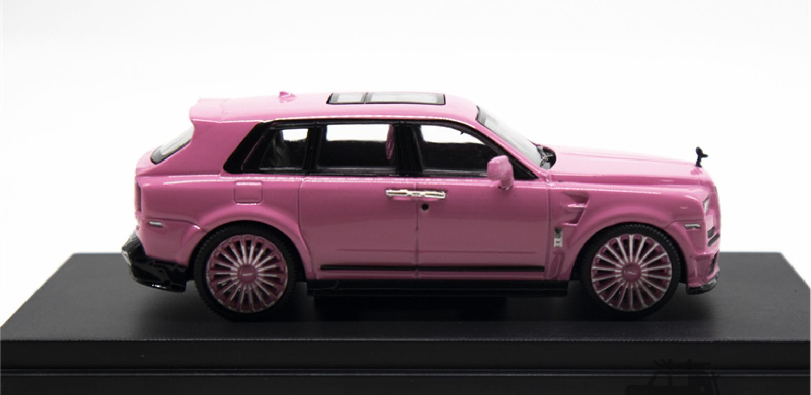  Xe mô hình Rolls Royce Cullinan Mansory color pastel tỉ lệ 1:64 Time Micro 