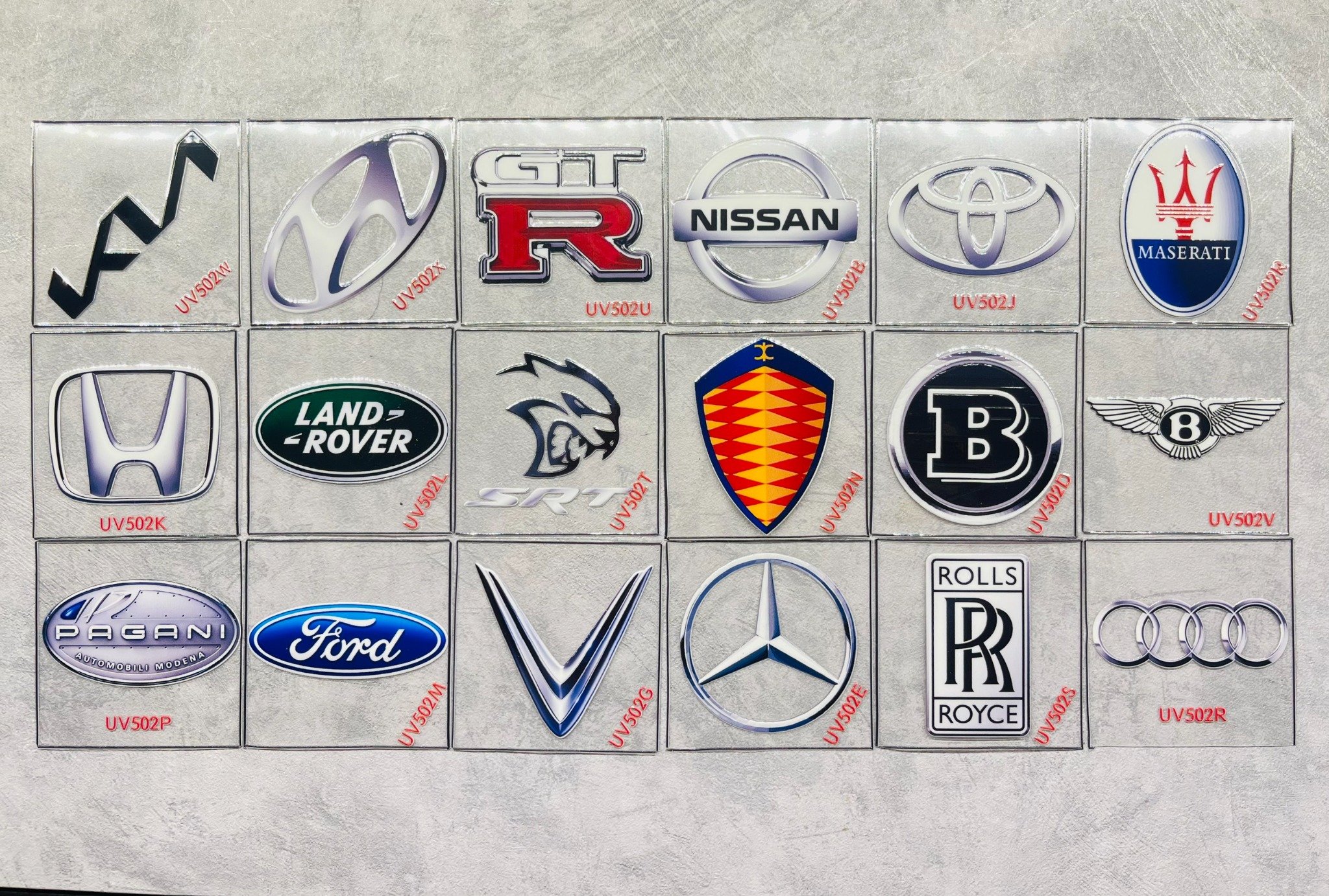  Decal uv logo trang trí xe - điện thoại - laptop - máy tính - nón - ly - mica chống nước - chống trầy - chống uv kích thước 5 x 5cm Autono1 UV502 