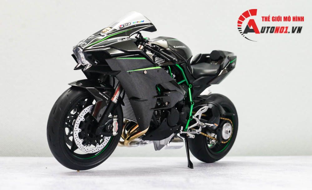 Mô hình xe chính hãng Kawasaki H2 Carbon 1:12 Tamiya D067