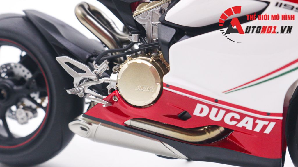 Mô hình xe cao cấp Ducati 1199 Panigale tricolor 1:12 Tamiya D227E